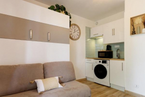 L'écrin, Studio Cosy, MBS, Wifi, Parking, Clim